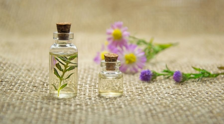 Limonene, linalool ja muut kosmetiikan hajusteet