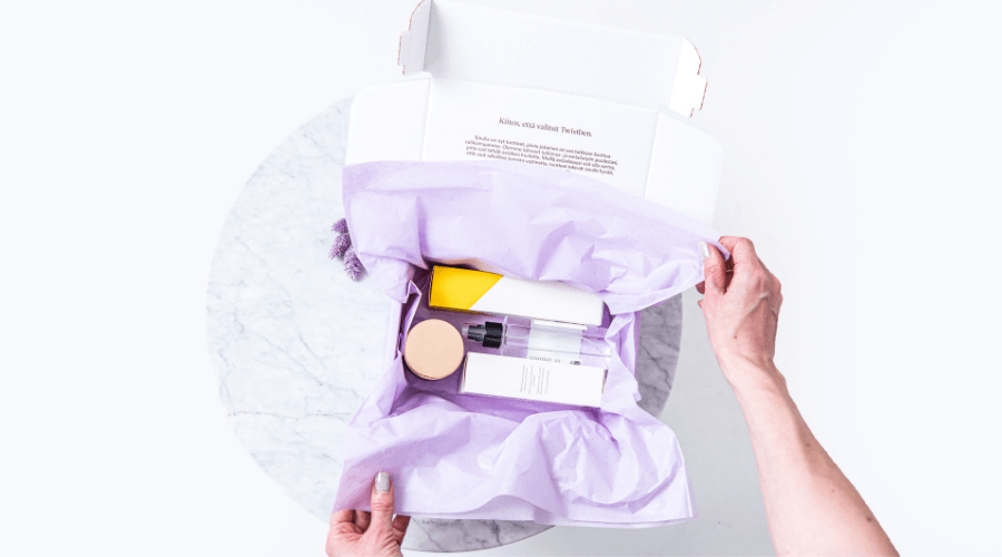 Mitä lahjaksi naiselle? Katso lahjaideat tästä!