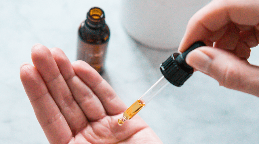 Salisyylihappo - apu rasvoittuvalle iholle ja finneihin