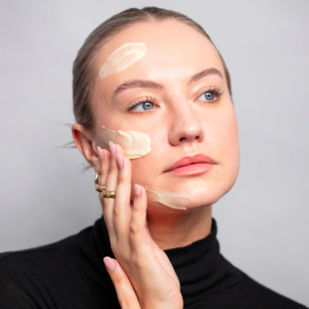 Atooppisen ihon kuorinta ja kasvonaamiot