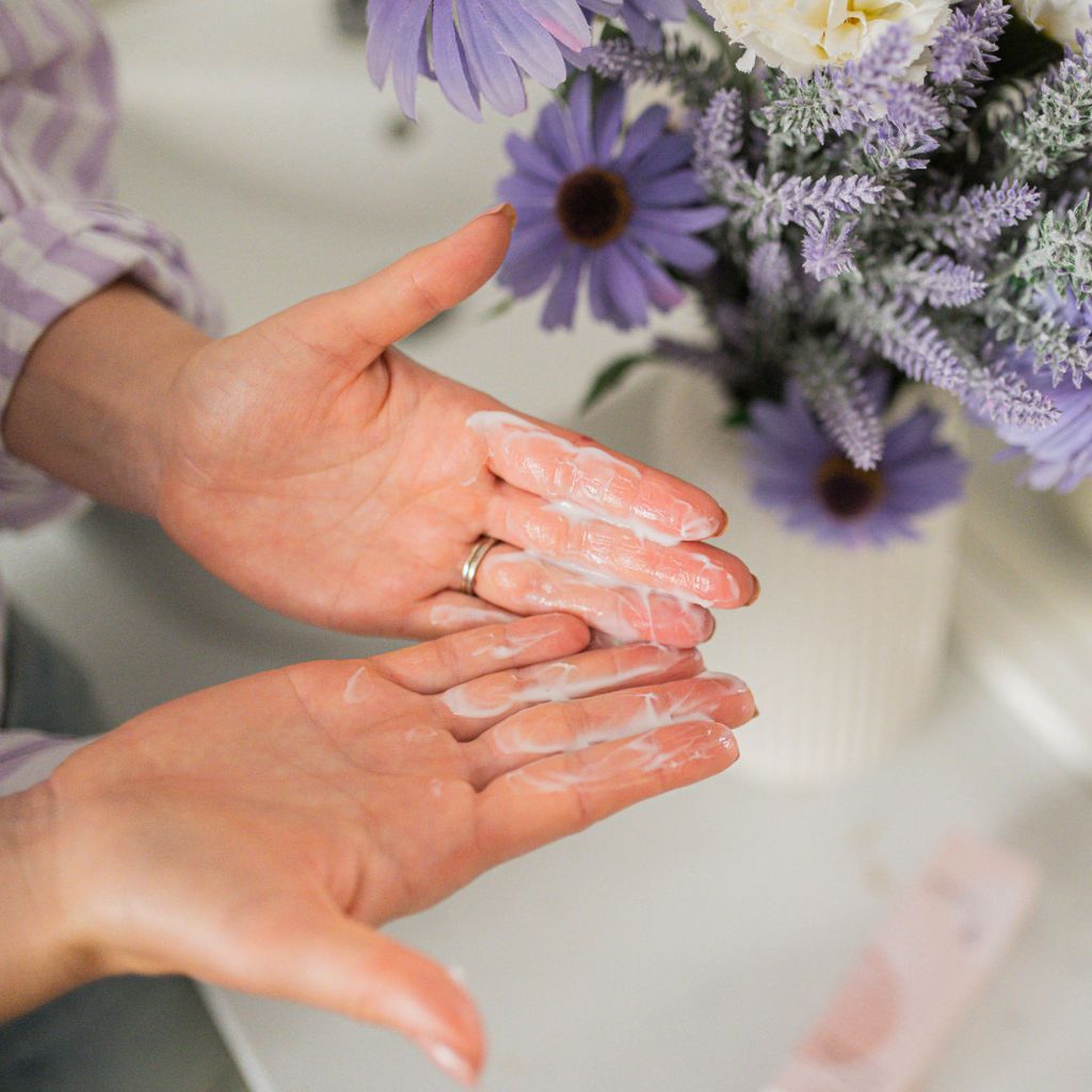 Käsisaippuat - Käsien pesu