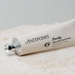 AHA-kuorinta Antipodes Purity Glass Skin Facial Polish 75ml