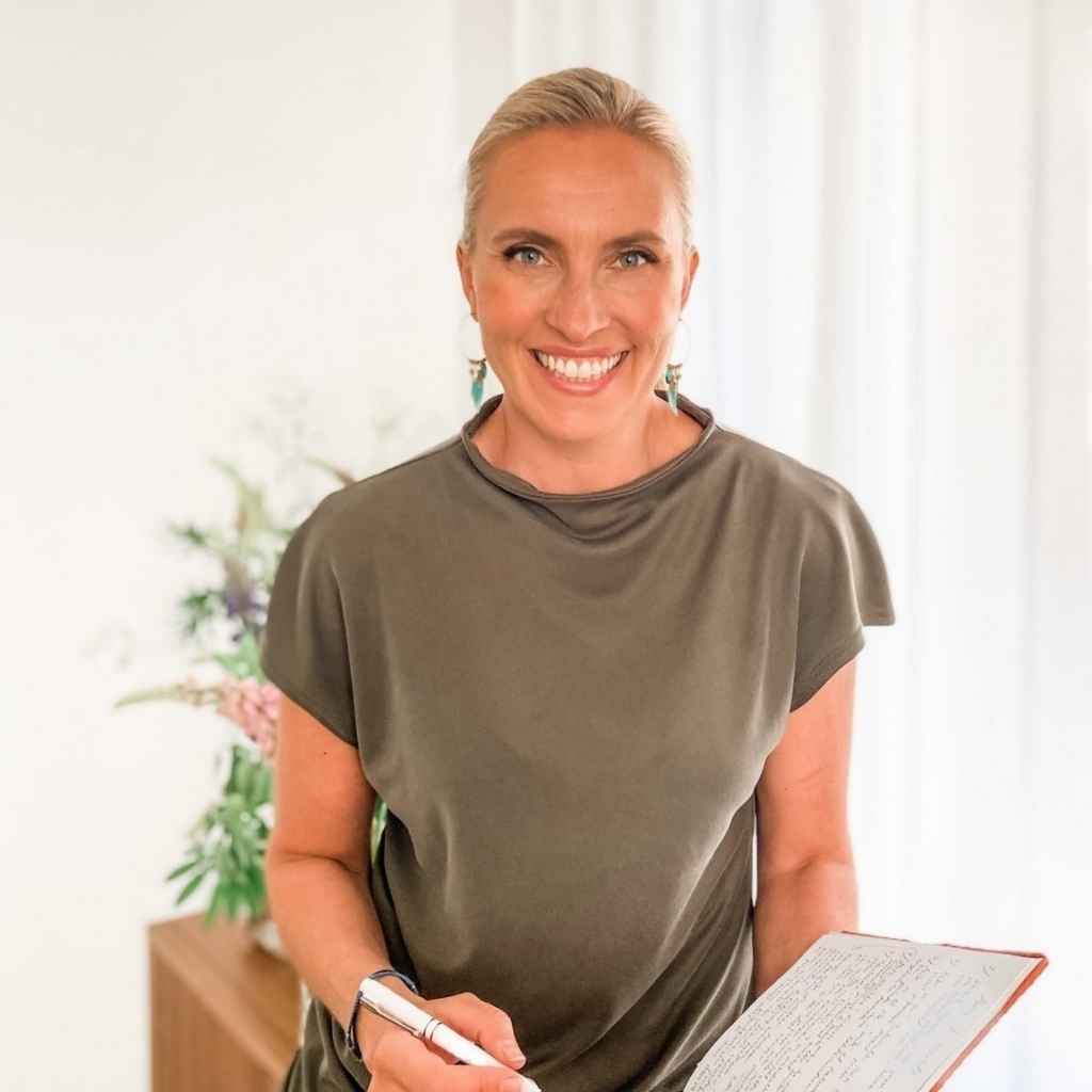 Sisäisen ihonhoidon asiantuntija, diplomiravintoneuvoja Annina Francioso
