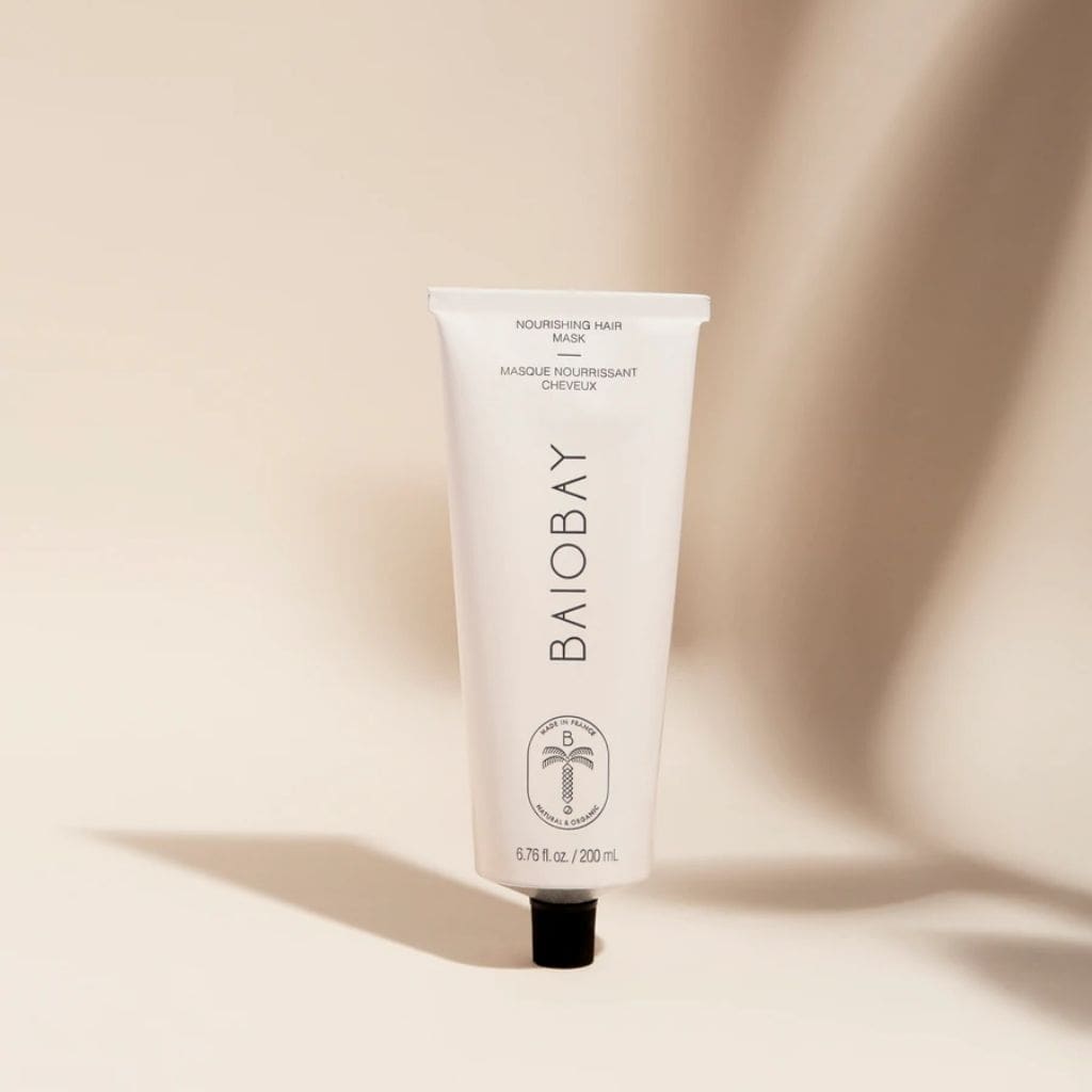 Silkkiset ja kiiltävät hiukset Baiobay Nourishing Hair Mask hiusnaamiolla