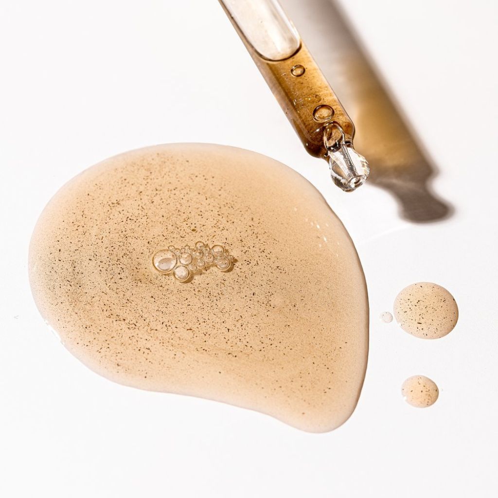 Moi Forest Forest Dust Microbiome Magic Oil metsäpölyöljy kasvoille ja vartalolle